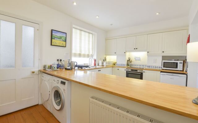 4 Coastguards Cottage