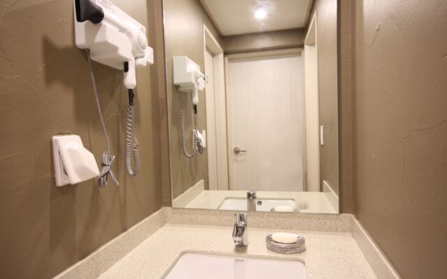 Indy Hotel