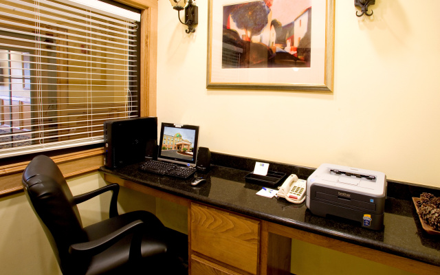 Holiday Inn Express Jourdanton - Pleasanton by IHG