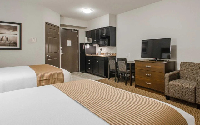 Suburban Extended Stay Hotel Estevan