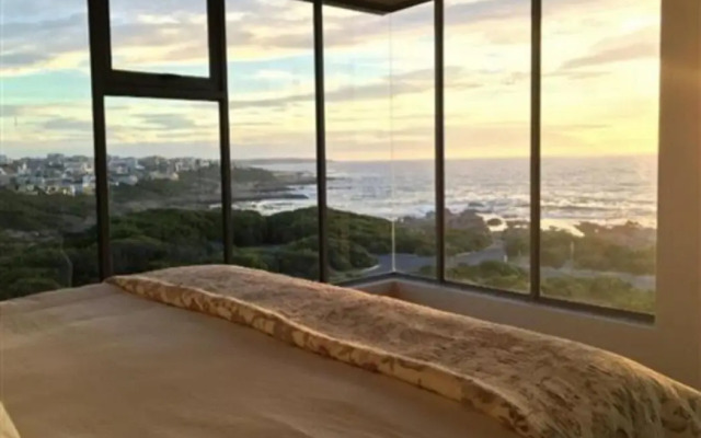 Marine 5 Guesthouse