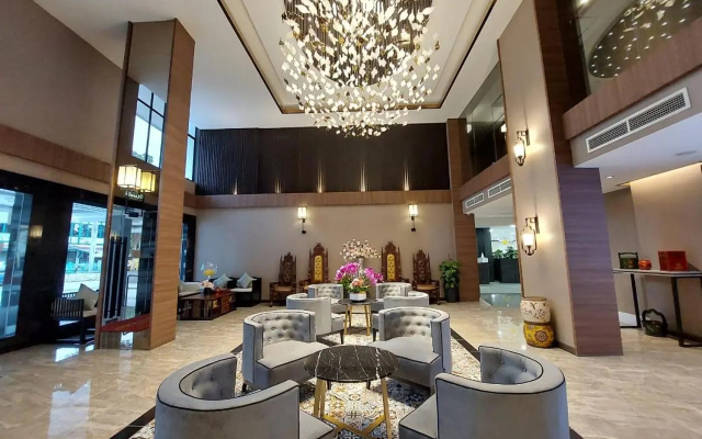 Christee Suites Hotel