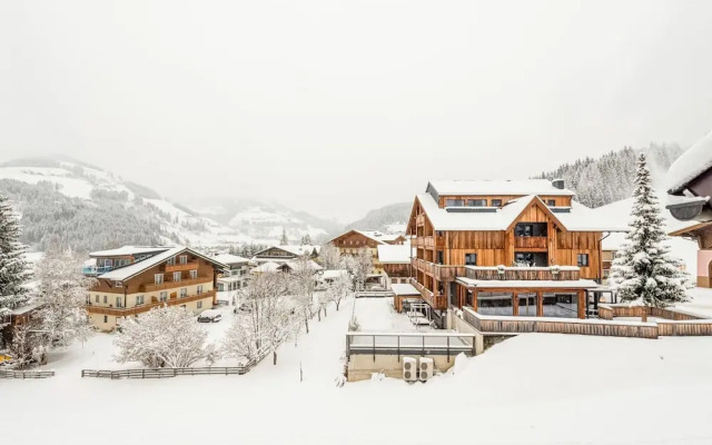 Penthouse Apartment in Wagrain Near ski Area