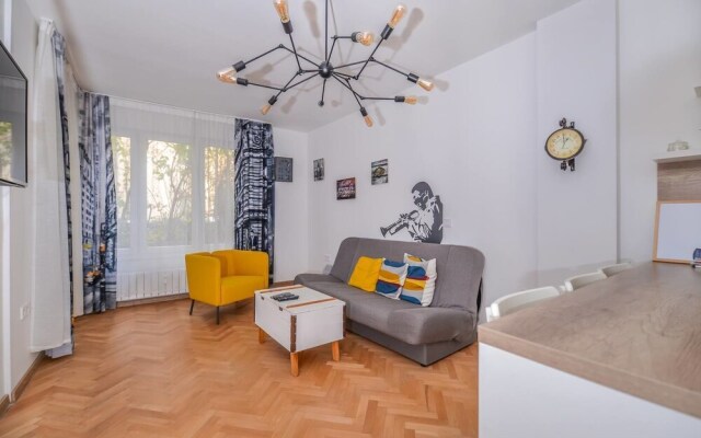 FM Deluxe 2-BDR Apartment - Cosmopolitan