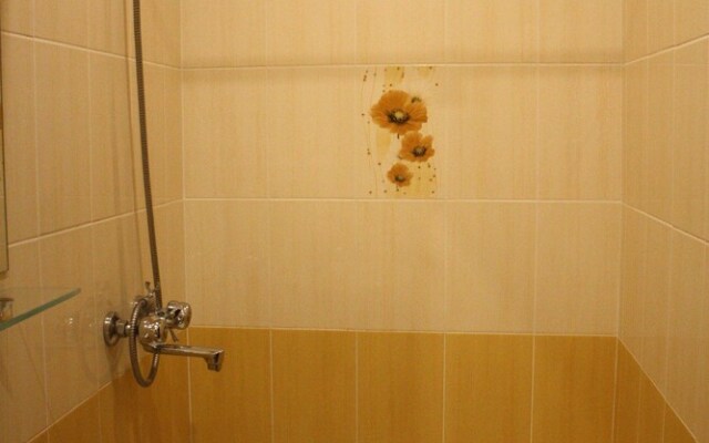 Guest House on Serafimovicha 1