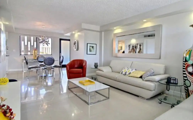 Golden Isles 509 in Hallandale Beach