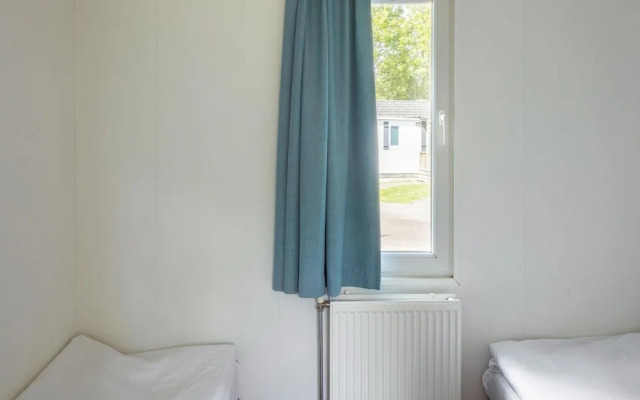 Comfortable Chalet With Dishwasher, Beach at Walkingdistance