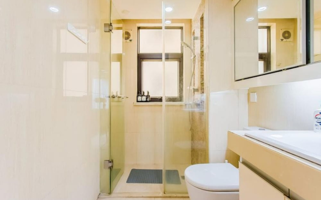 Locals Boutique Apartment Huafa Plaza 15