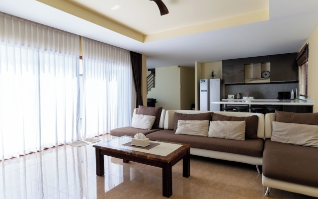 East Villa 4