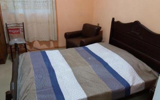 Room In 150M From Beach