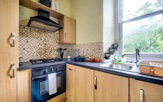 Cosy 2Br Flat Near Kings Theatre