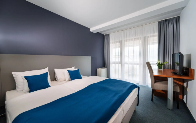 Hotel Yacht Wellness & Business