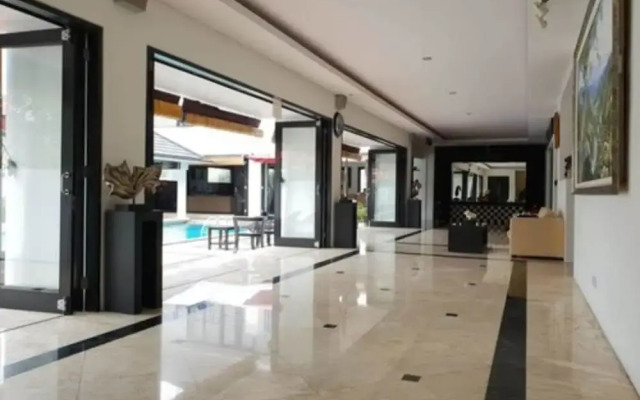 Aldeoz Nusa Dua Private Villa Bali