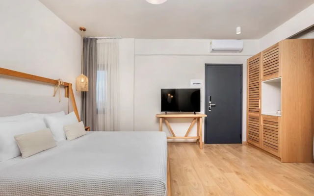 Elies 33 Bio Retreat