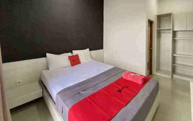 RedDoorz near RSUD Margono Purwokerto 3