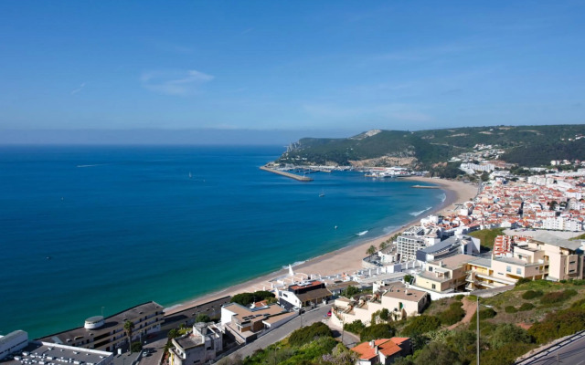 Sea View Apartment Sesimbra- Apartamento Vista Mar