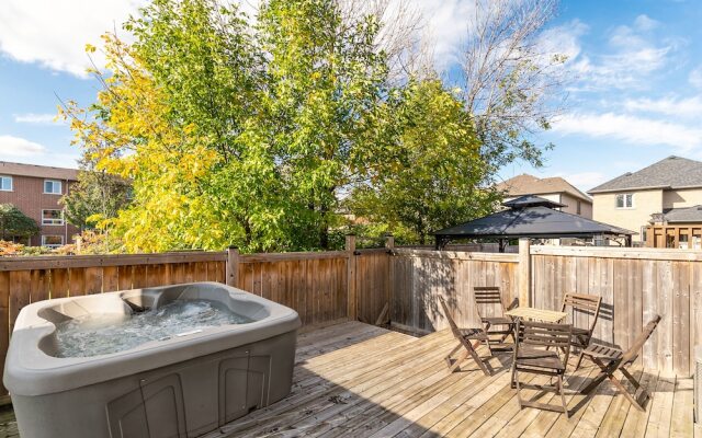 GLOBALSTAY. Modern 3-4 Bedroom Town