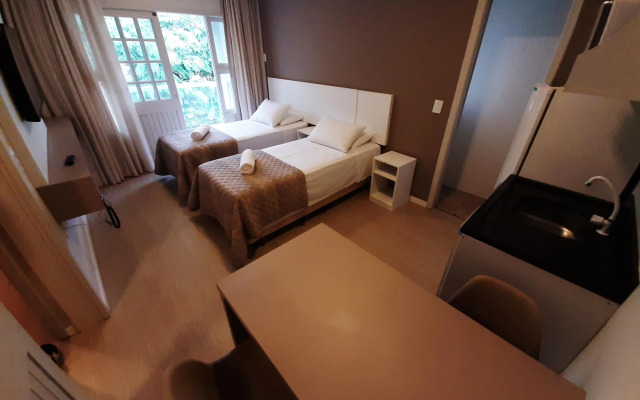 Caravaggio Praia Hotel