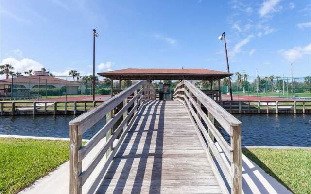 Ocean & Racquet 5213 - Two Bedroom Condo