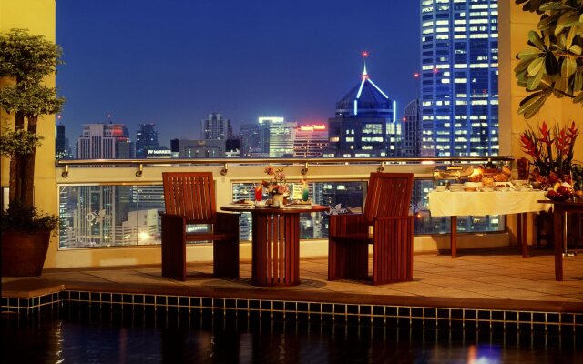 Mayfair Bangkok Marriott Executive Apartments SHA Plus +