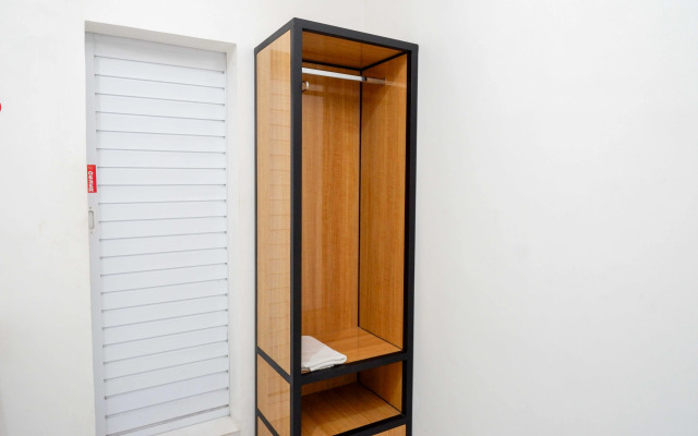 RedDoorz near Rita Super Mall Purwokerto