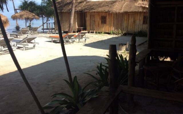 Ananas Beach Bungalows