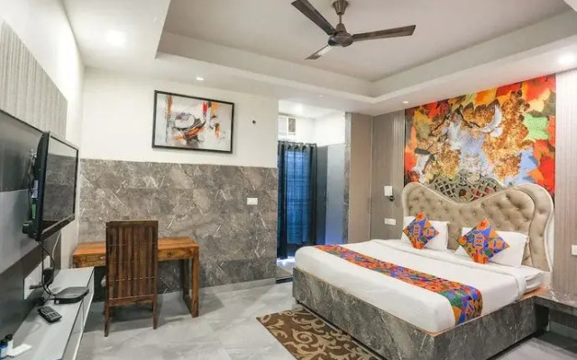 Fabhotel Heart Beat