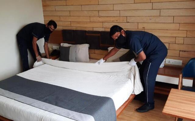 Hotel Grand Elegance