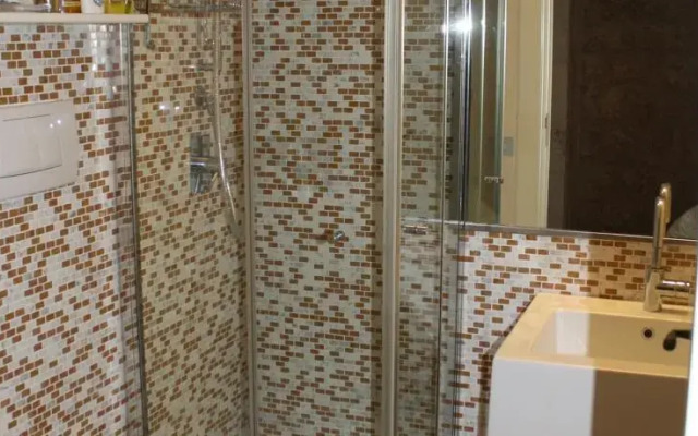 Stone & Design
