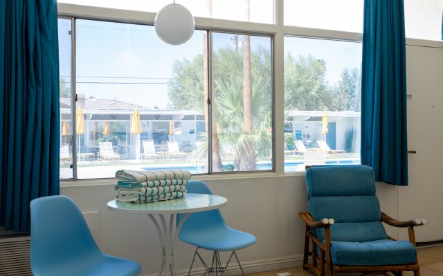 Monkey Tree Hotel 17