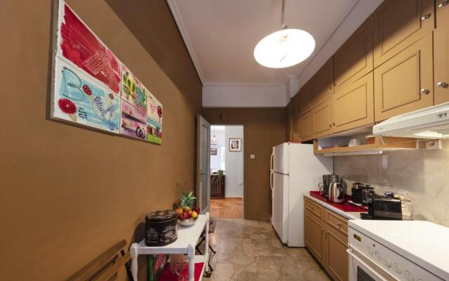 Spacious 3 Bedroom apt near Acropolis museum