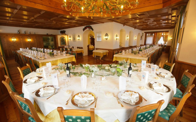 Franceschi Park Hotel