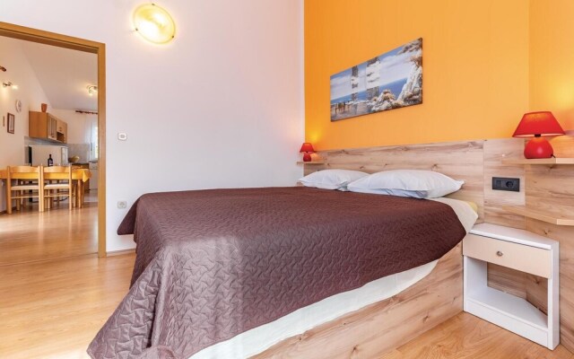 Stunning Home in Liznjan With Wifi and 3 Bedrooms