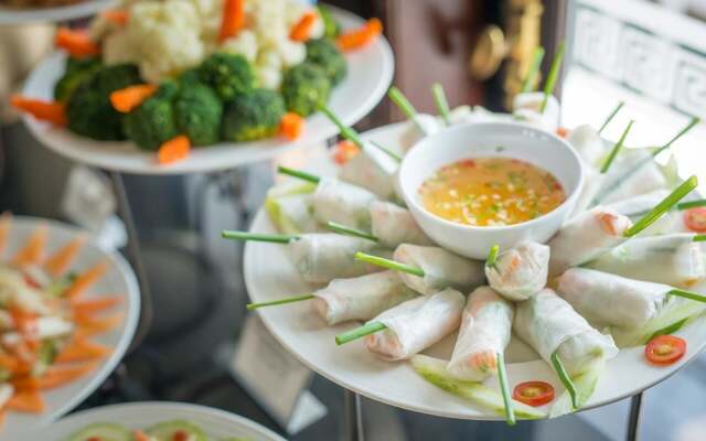 HaLong Canary Cruise