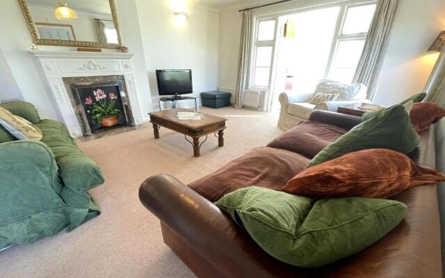 Bishops Tawton Overton House 2 Bedrooms
