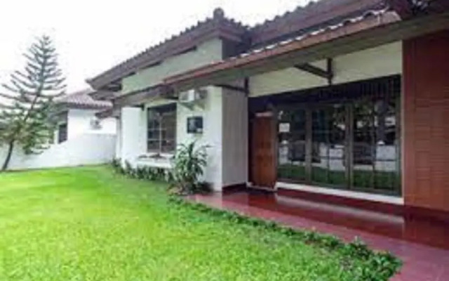 OYO Life 2843 Raz House Syariah