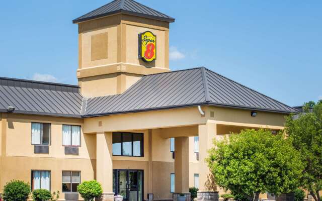 Super 8 by Wyndham Piedmont Greenville Area