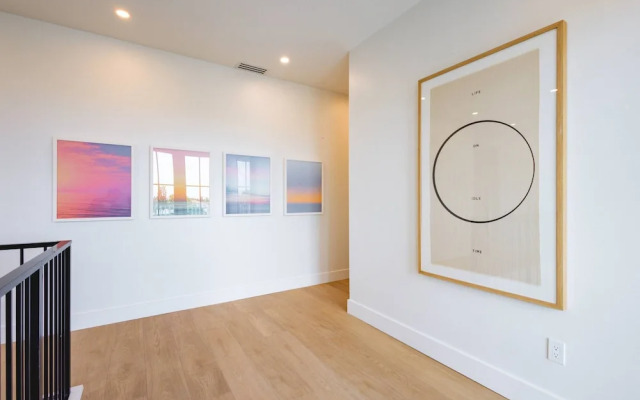 New Waterfront Home - Dreamside House