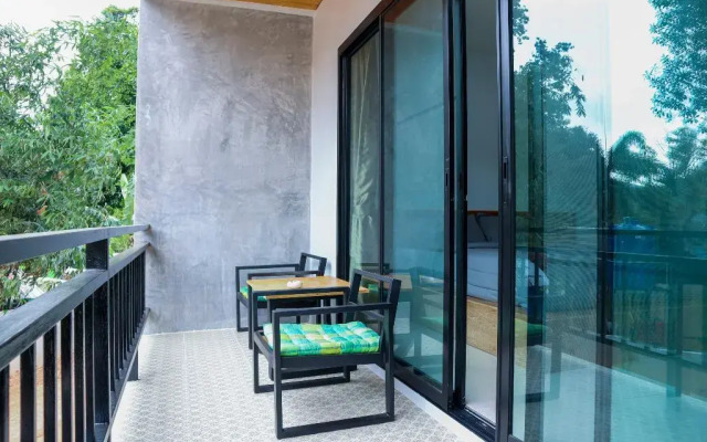 OYO 744 @Home Kamala Hills