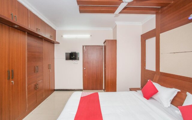 Green Paradise Luxury Suites by OYO Rooms