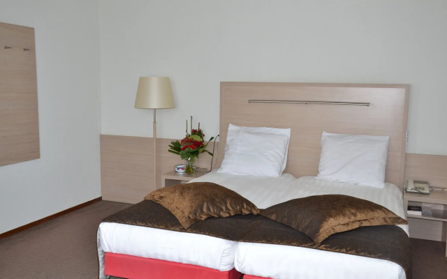 Fletcher Hotel - Restaurant De Witte Raaf