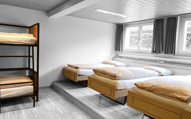 Eiger Lodge Easy