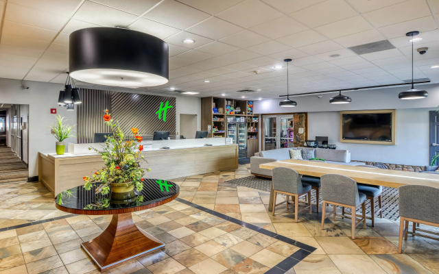 Holiday Inn Detroit Lakes by IHG