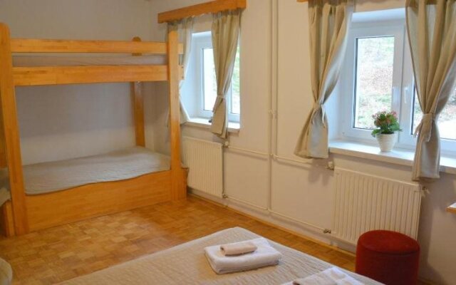 Youth Hostel Barovc