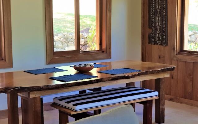 Palm Grove Rainforest Retreat