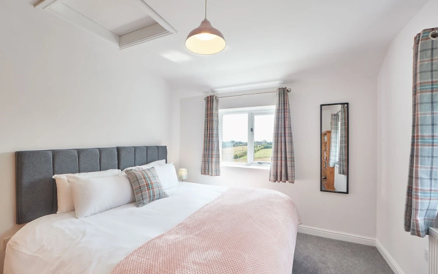 Host Stay Fairview House