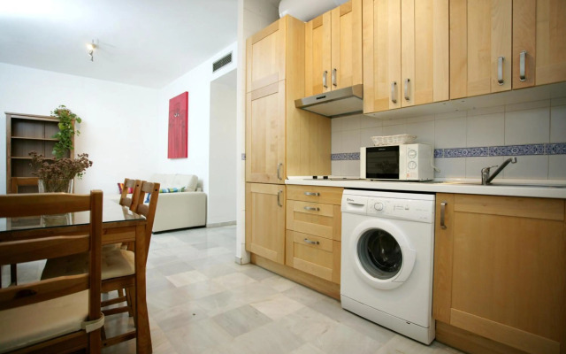 Archeros Oasis by Valcambre