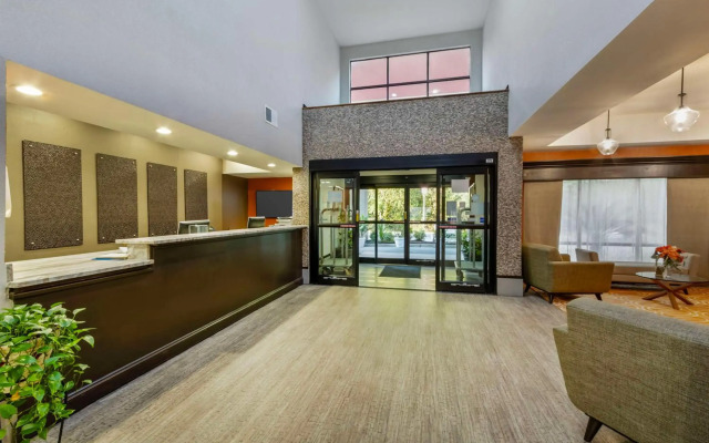 Best Western Magnolia Inn And Suites