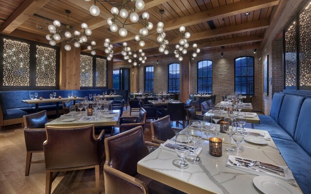 River House at Odette's