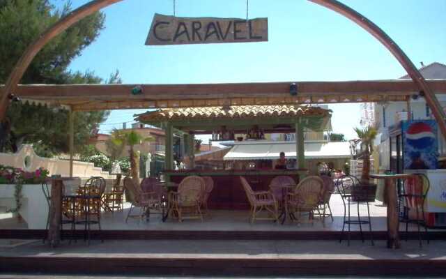Caravel Pool